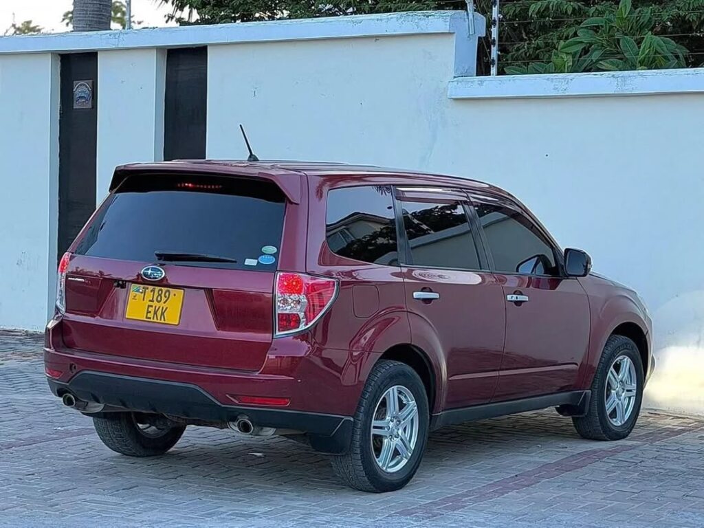 Magari Sokoni Subaru Forester ya Bei Poa 2011