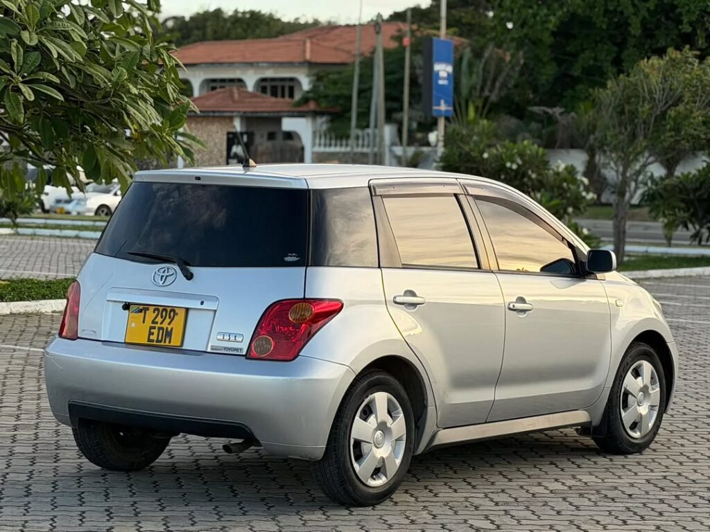 Toyota IST 2004 for Sale in Dar es Salaam