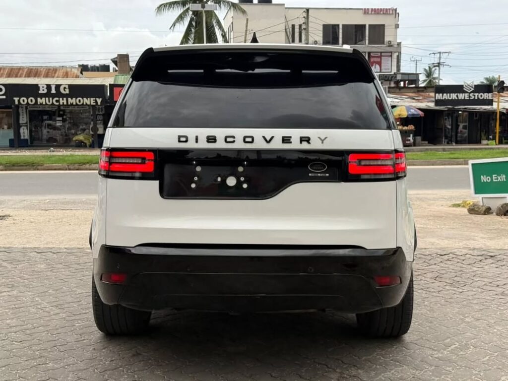 Magari Sokoni Land Rover Discovery 5 ya Bei Poa 2018