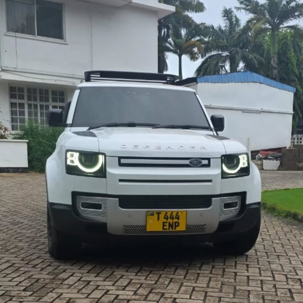 Bei ya Land Rover Defender 2022 Sokoni Dar es Salaam Tanzania