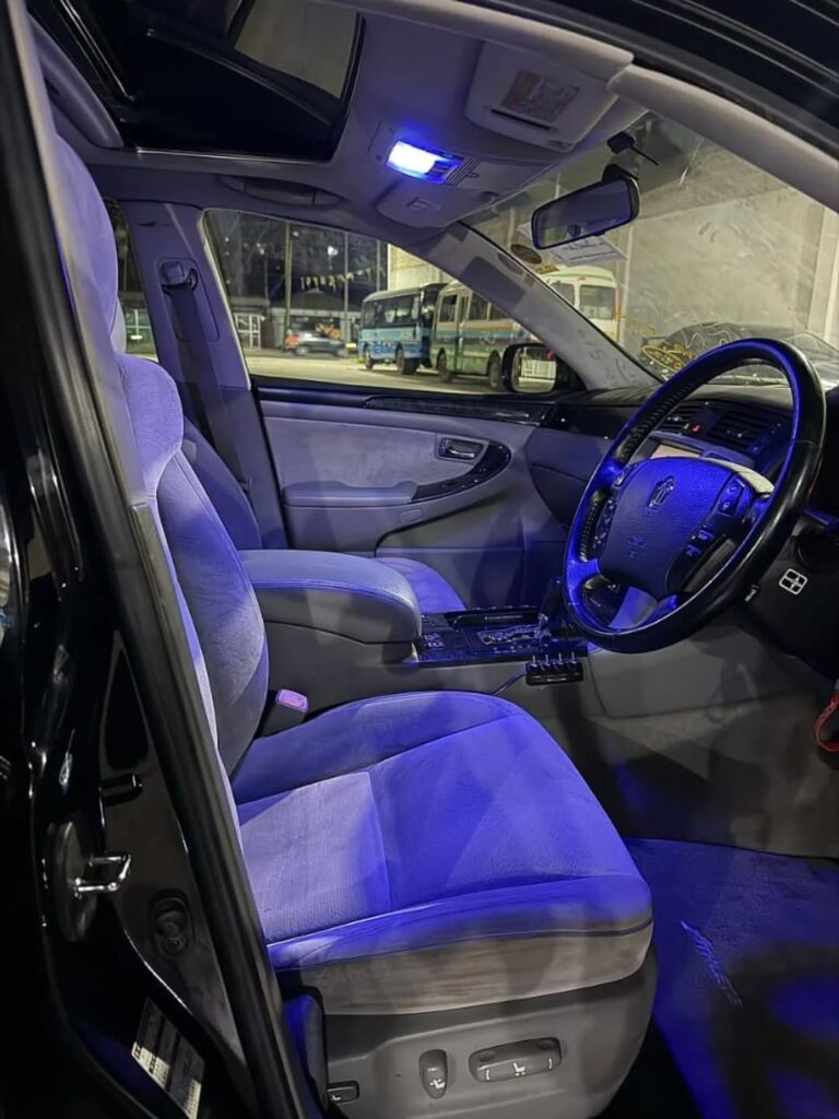 For Sale Toyota Crown 2007 in Dar es Salaam