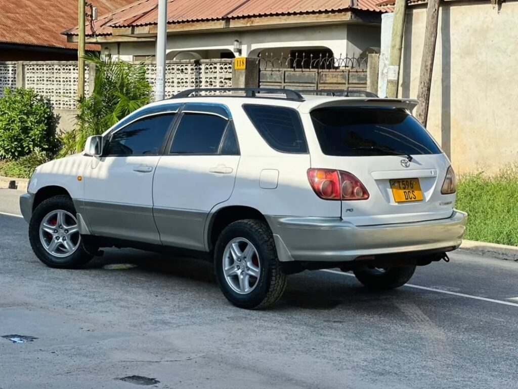 Toyota Harrier 2001 Inauzwa Dar es Salaam Tanzania
