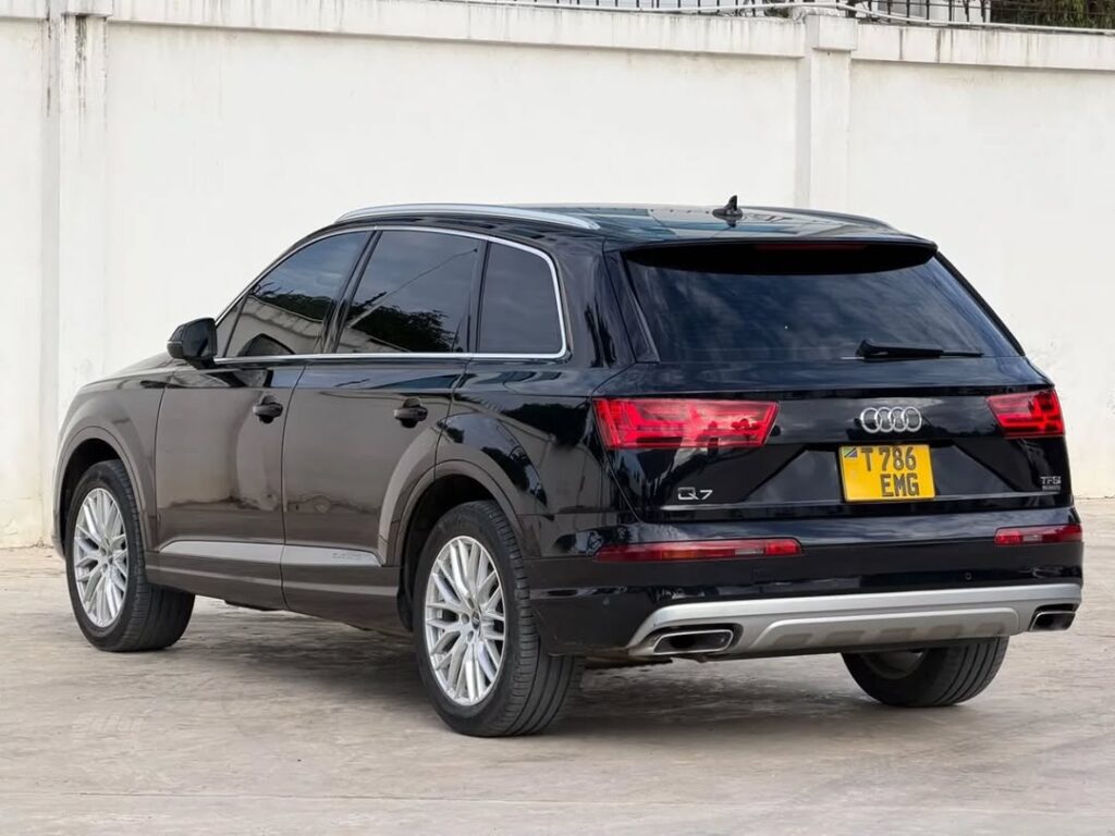 Buy Audi Q7 2017 for Sale in Dar es Salaam