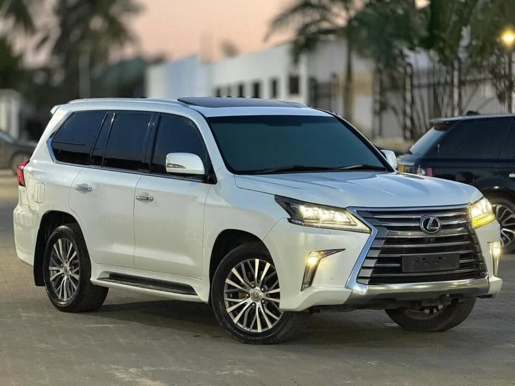 Price Lexus LX 2017 for Sale in Dar es Salaam