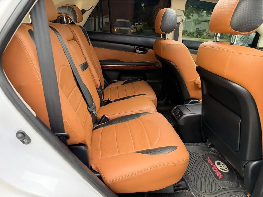 Price Of Toyota Harrier 2006 for Sale in Tanzania