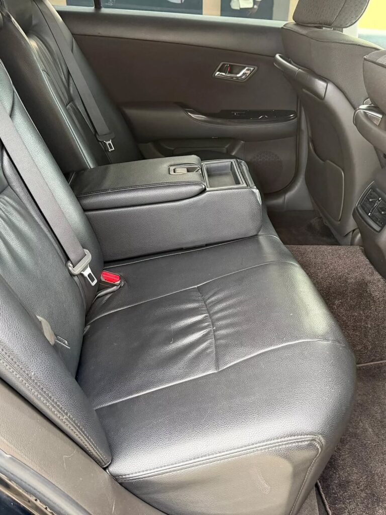 Magari Used Toyota Crown 2009 Dar es Salaam Tanzania