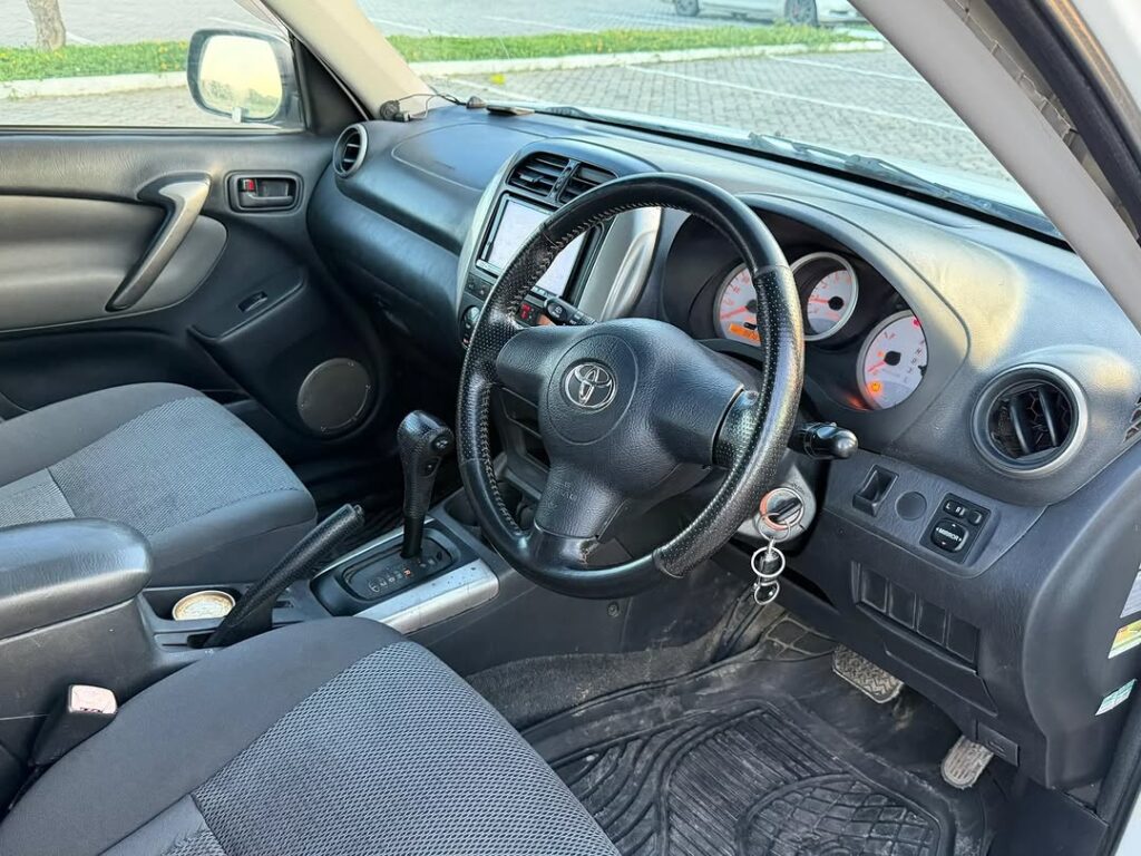 Price Of Toyota Rav4 2006 for Sale in Tanzania