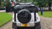 Magari Sokoni Land Rover Defender ya Bei Poa 2022