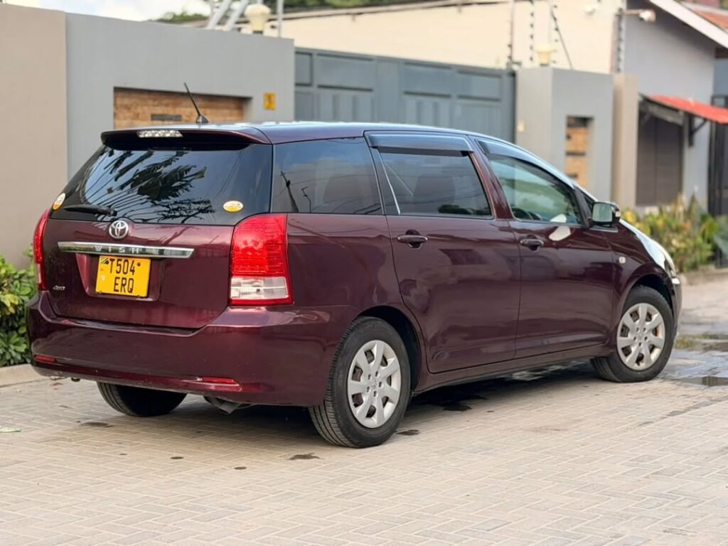 Toyota Wish 2006 Inauzwa Dar es Salaam Tanzania