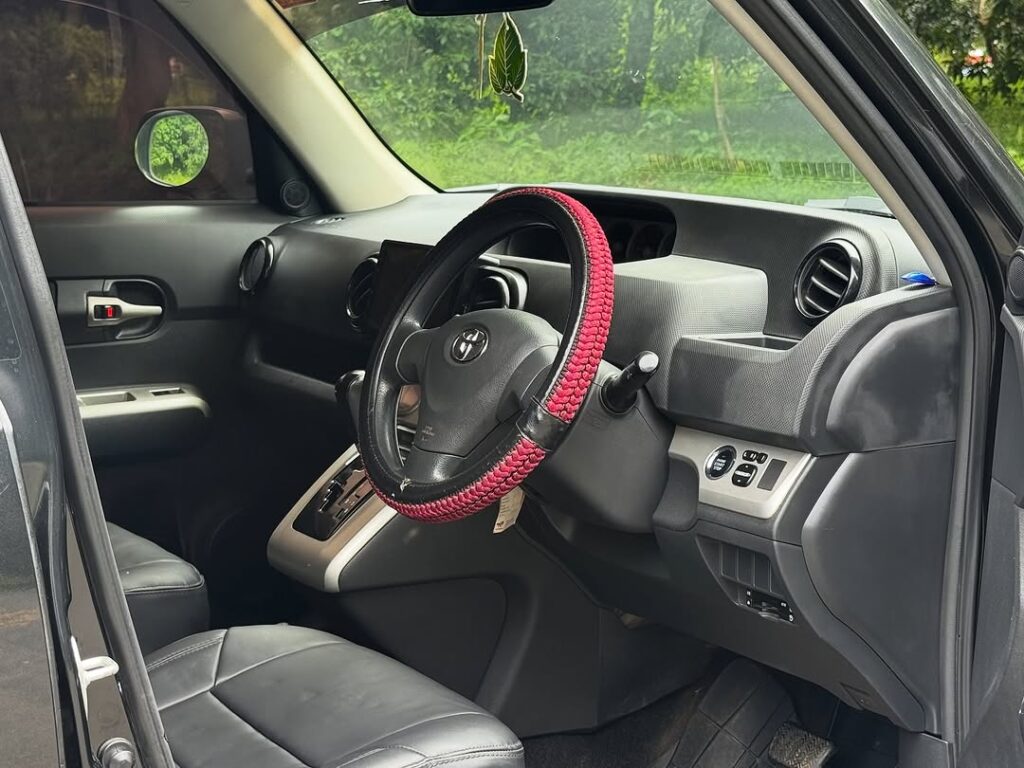 Price Toyota Rumion 2012 for Sale in Arusha