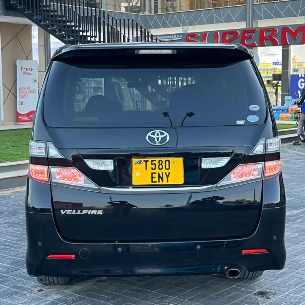 Price Toyota Vellfire 2010 for Sale in Dar es Salaam