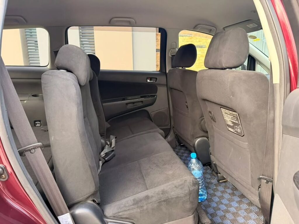 Magari Used Toyota Wish 2006 Dar es Salaam Tanzania