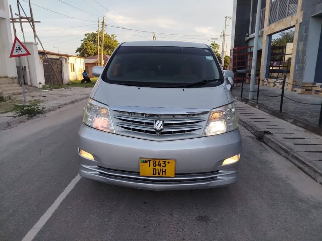 Magari Sokoni Toyota Alphard ya Bei Poa 2007