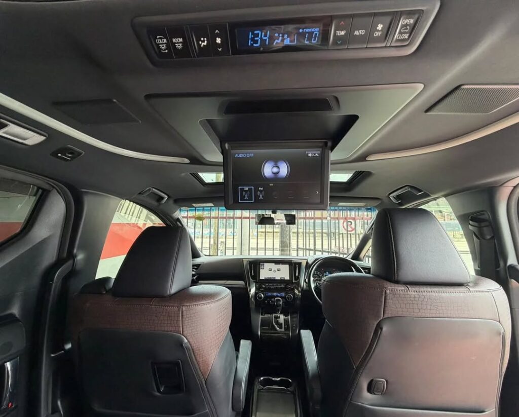 Magari Alphard 2016 lipo Dar es Salaam
