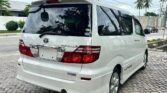 Magari Sokoni Toyota Alphard ya Bei Poa 2007