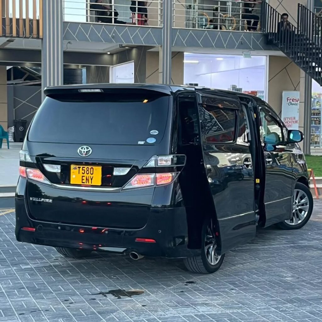 Price Of Toyota Vellfire 2010 for Sale in Tanzania