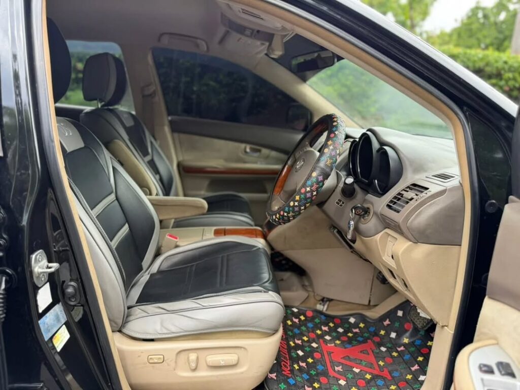 Buy Toyota Harrier 2004 for Sale in Dar es Salaam