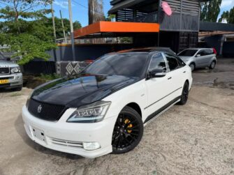 Price of Used Toyota Crown 2005 for Sale in Dar es Salaam Tanzania