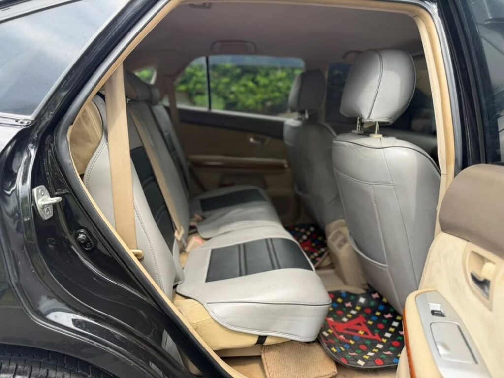 For Sale Toyota Harrier 2004 in Dar es Salaam