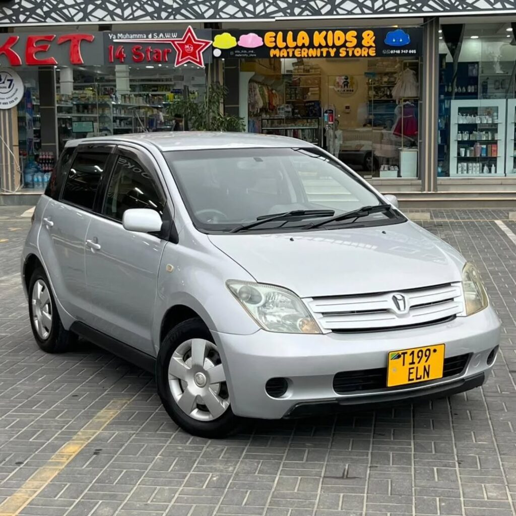 Bei ya Toyota IST 2005 Sokoni Dar es Salaam Tanzania