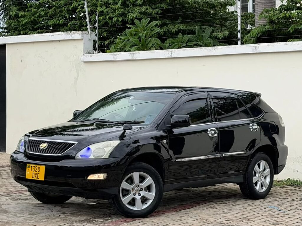 Toyota Harrier bei poa sokoni Dar es Salaam Tanzania