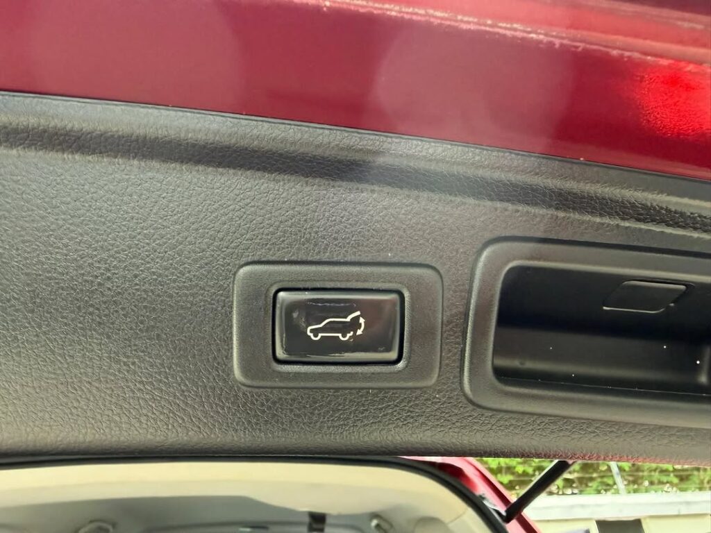 Magari Sokoni Subaru Forester ya Bei Poa 2013