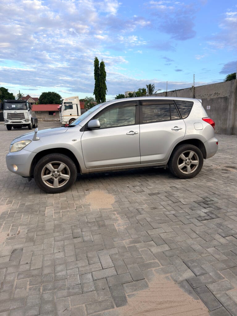 Bei ya Toyota Rav4 2006 Sokoni Dar es salaam Tanzania