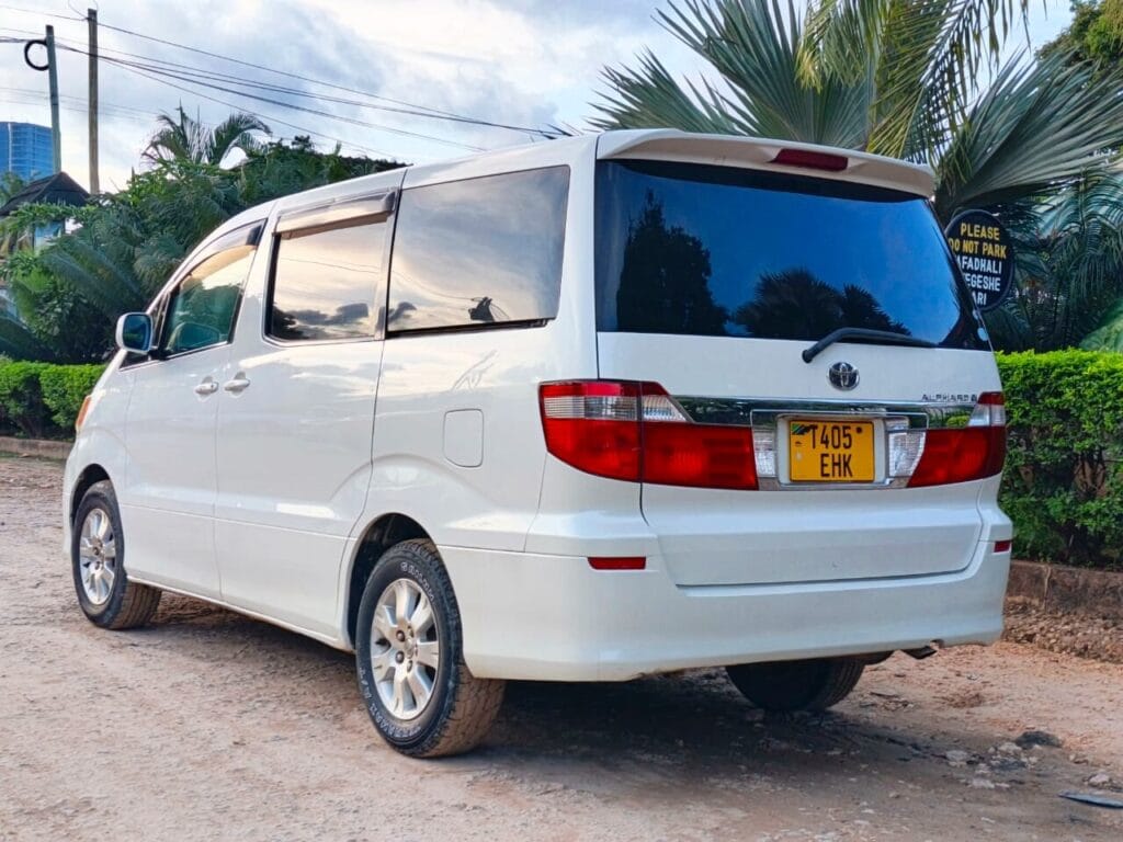 Bei ya Toyota Alphard 2006 Sokoni Dar es salaam Tanzania