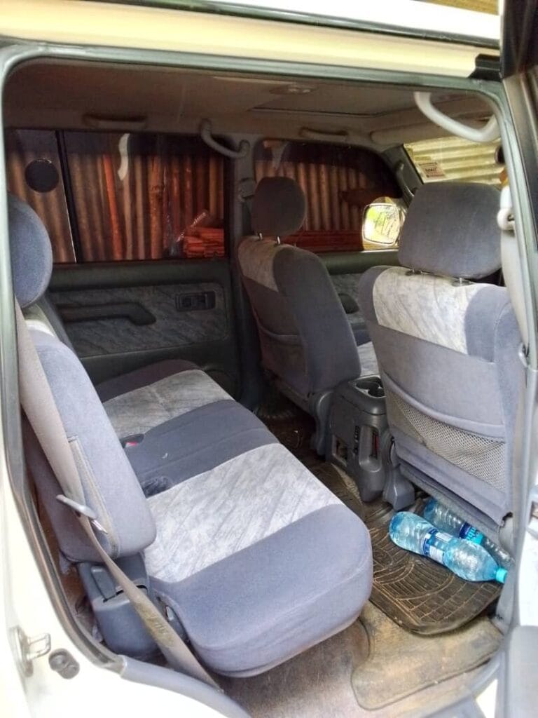 Magari Sokoni Toyota Land Cruiser Prado ya Bei Poa 1998