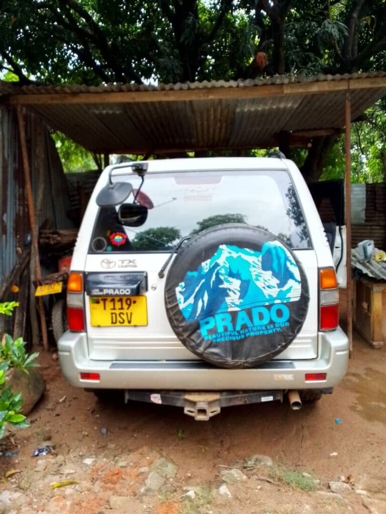 Magari Land Cruiser Prado 1998 lipo Mwanza