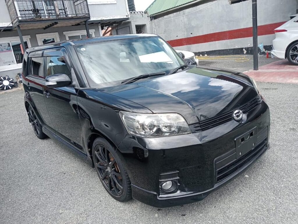 Toyota Rumion bei poa sokoni Dar es Salaam Tanzania