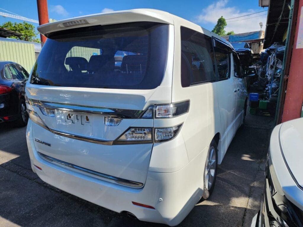 Price Of Toyota Velfire 2010 for Sale in Tanzania