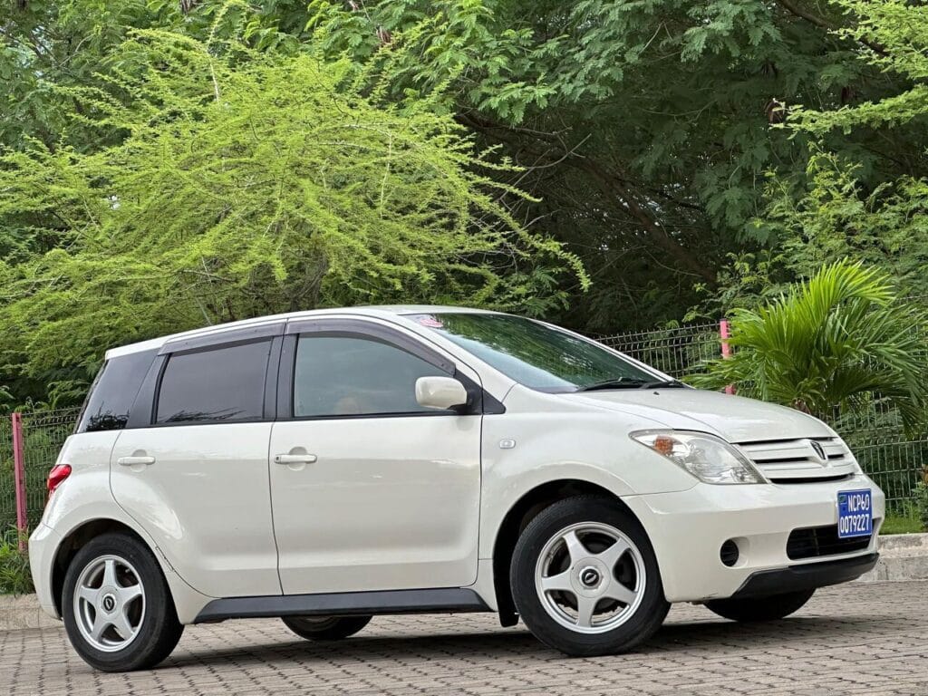 Toyota IST 2004 for Sale in Dar es salaam