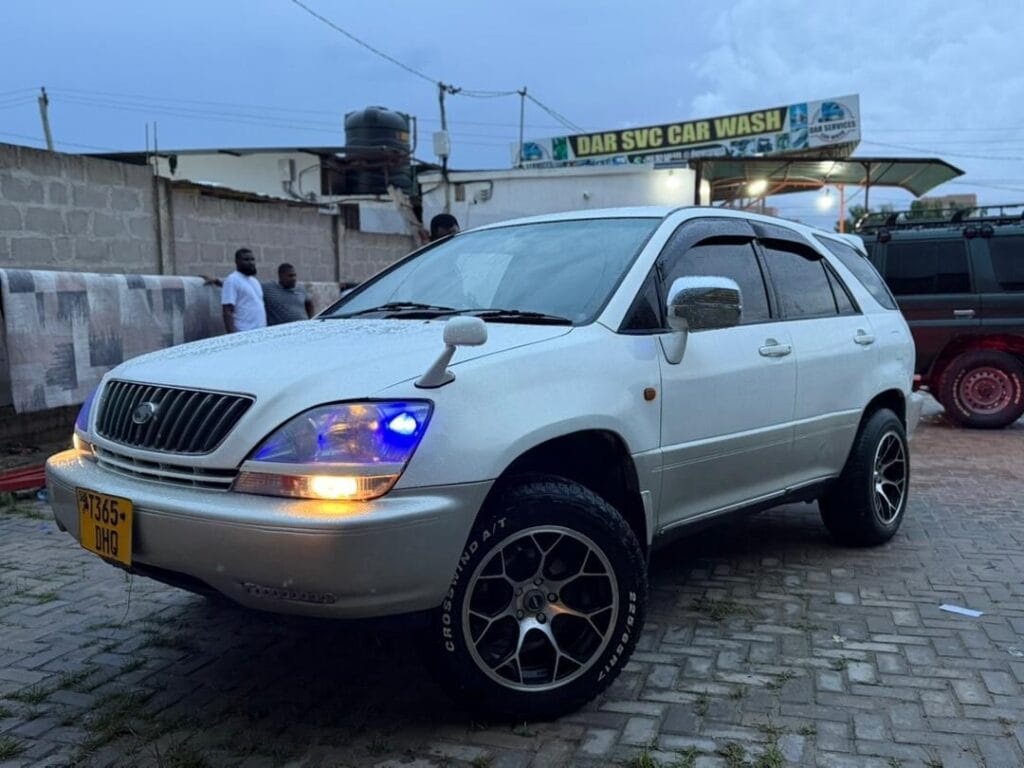 Magari Sokoni Toyota Harrier ya Bei Poa 2002