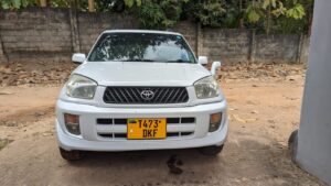 Bei ya Toyota Rav4 2004 Sokoni Dar es salaam Tanzania