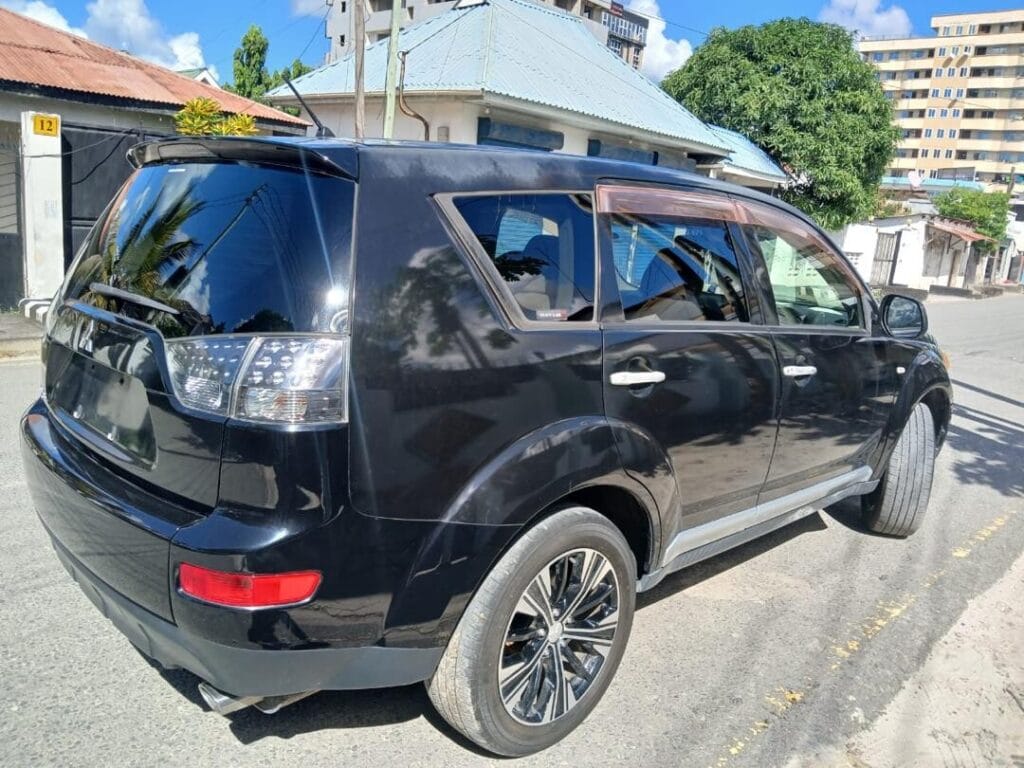 Price Of Mitsubishi Outlander 2009 for Sale in Tanzania