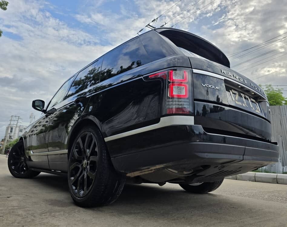 For Sale Land Rover Range Rover 2017 in Dar es Salaam