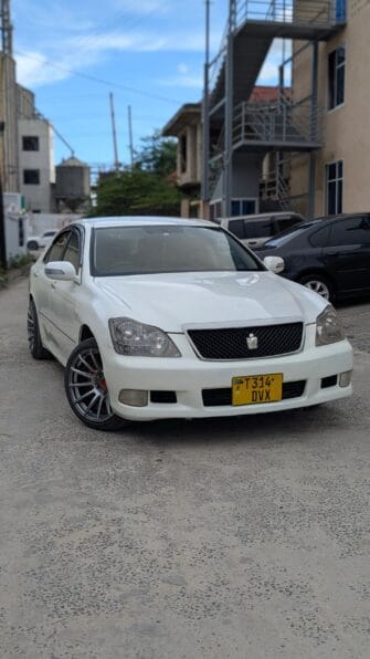 Bei Ya Toyota Crown 2007 Sokoni Dar es Salaam Tanzania