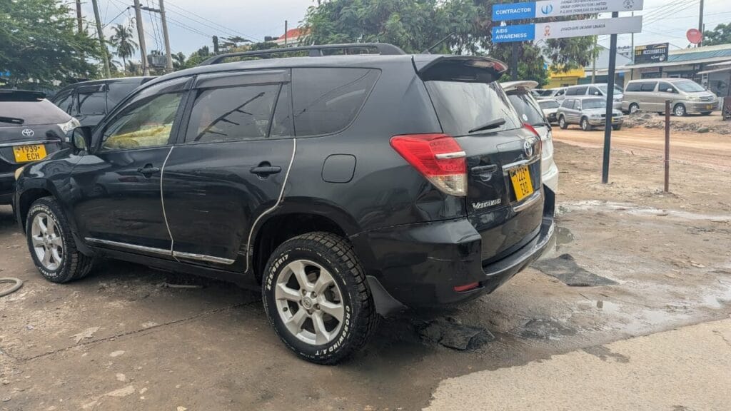 Magari Used Toyota Vanguard 2012 Dar es salaam Tanzania