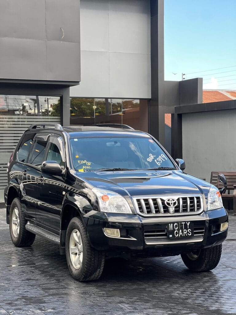 Used Toyota Land Cruiser Prado 2006 for Sale in Dar es Salaam