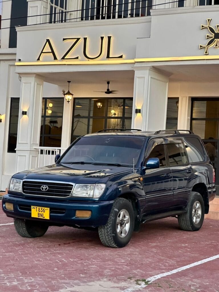 Magari Land Cruiser Prado 2003 lipo Dar es salaam