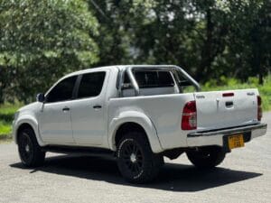 Used Toyota Hilux 2013 for Sale in Arusha