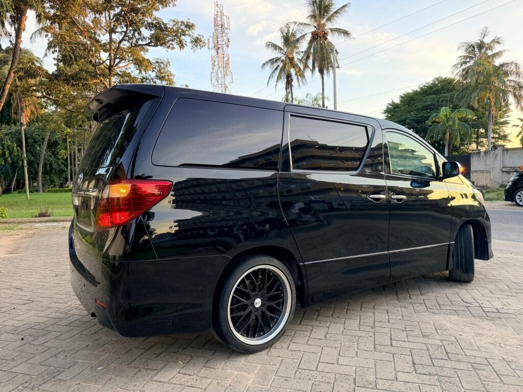 Magari Sokoni Toyota Alphard ya Bei Poa 2010