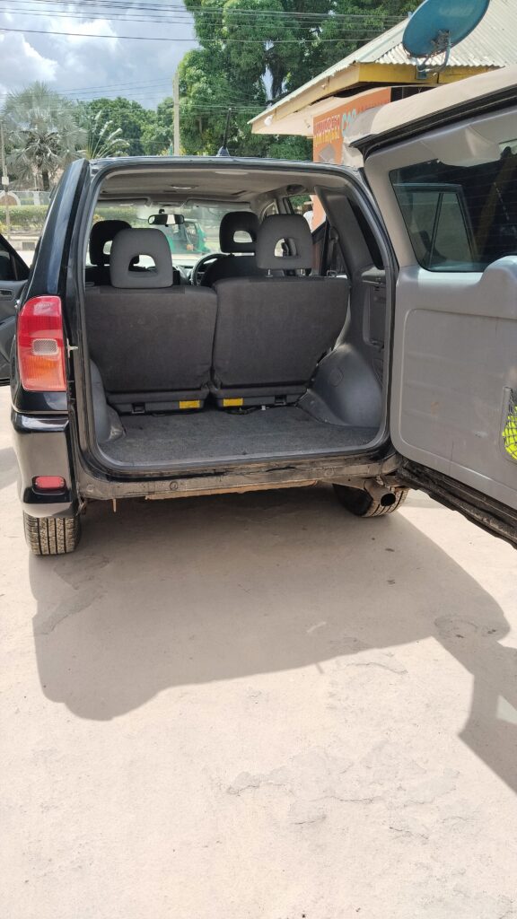 Magari Used Toyota Rav4 2000 Dar es Salaam Tanzania