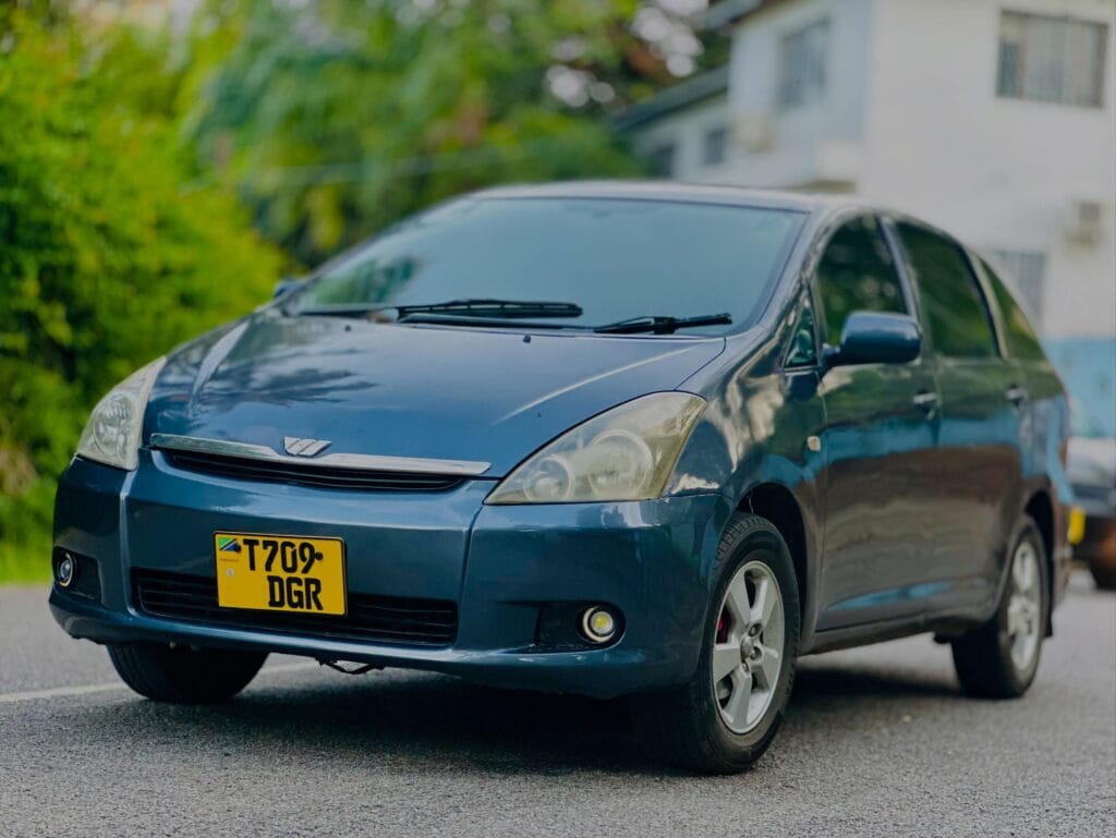 Buy Toyota Wish 2005 for Sale in Mwanza