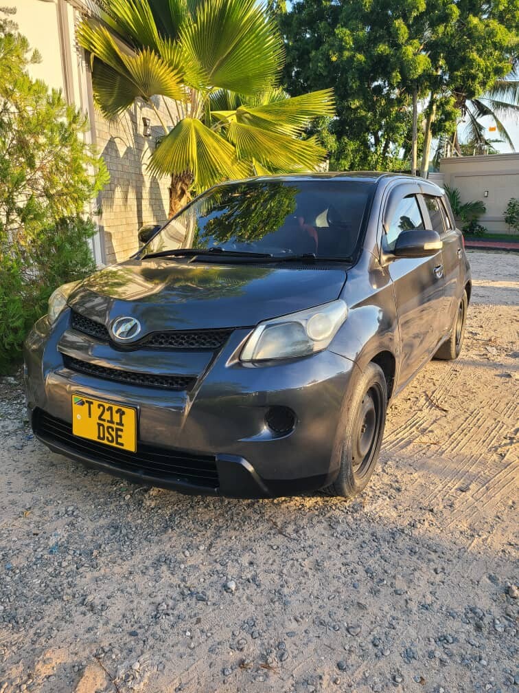 Magari Sokoni Toyota IST ya Bei Poa 2009