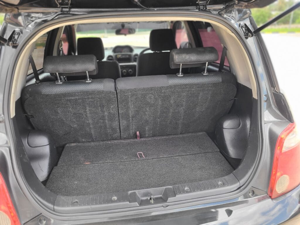 Bei ya Toyota IST 2006 Sokoni Dar es Salaam Tanzania