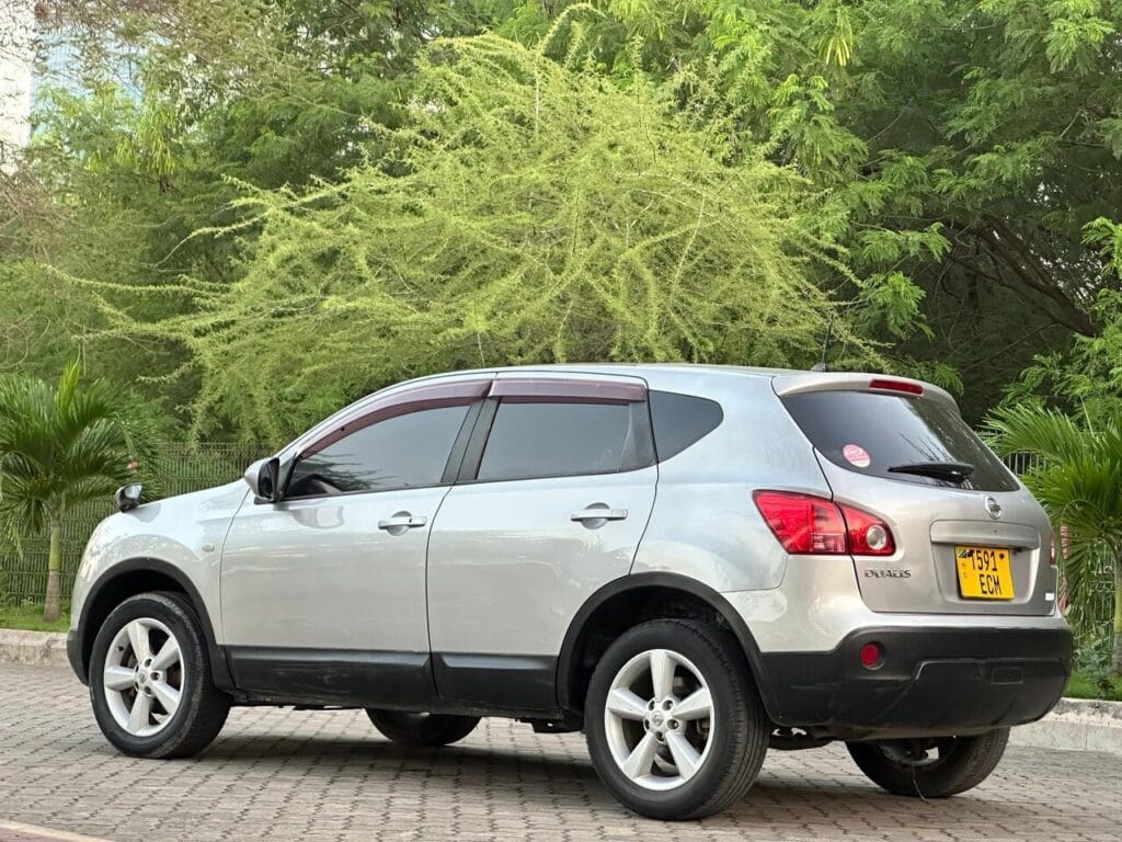Nissan Dualis bei poa sokoni Dar es Salaam Tanzania