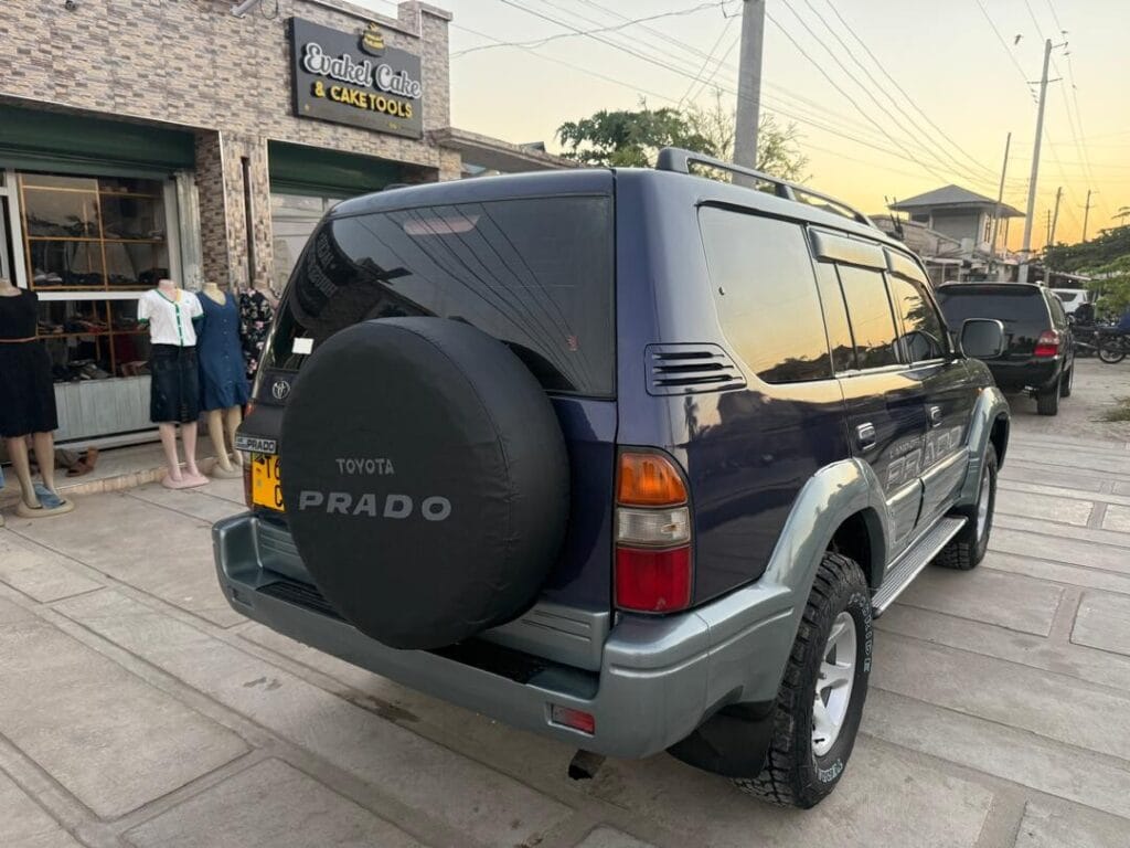 Toyota Land Cruiser Prado 1997 for Sale in Dar es Salaam