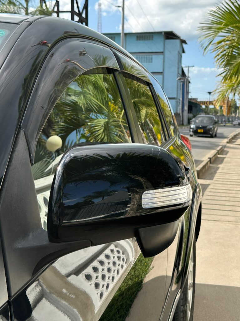 Used Toyota Vanguard 2012 for Sale in Dar es Salaam